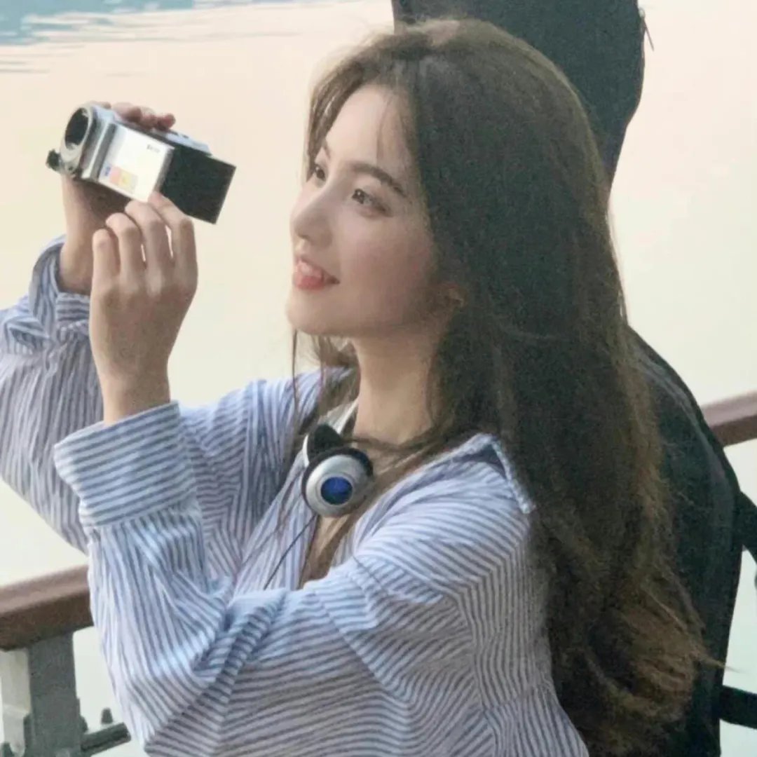 穿越后，皇上追来现代了